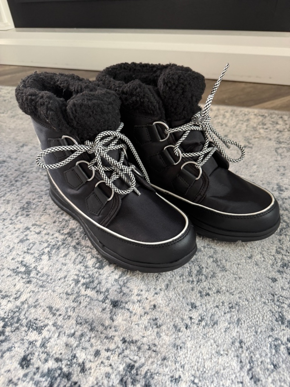 Sorel Black Faux-Fur Lined Lace-Up Boot